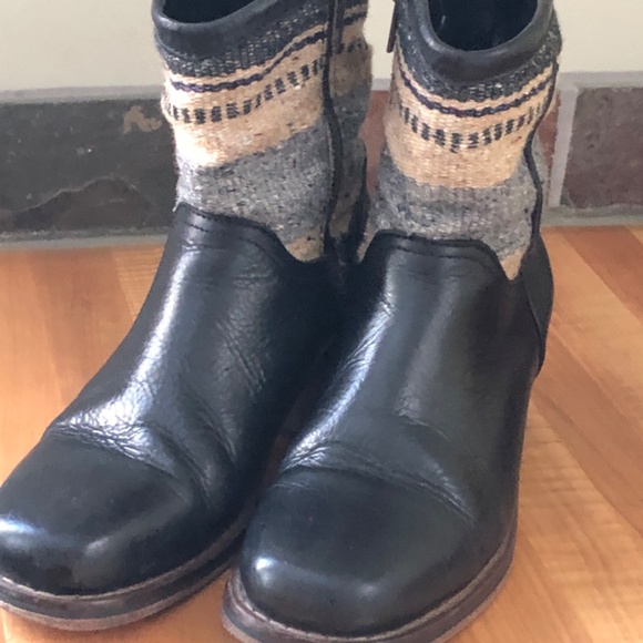 H by Hudson Limited Edition ankle boot - Picture 2 of 7